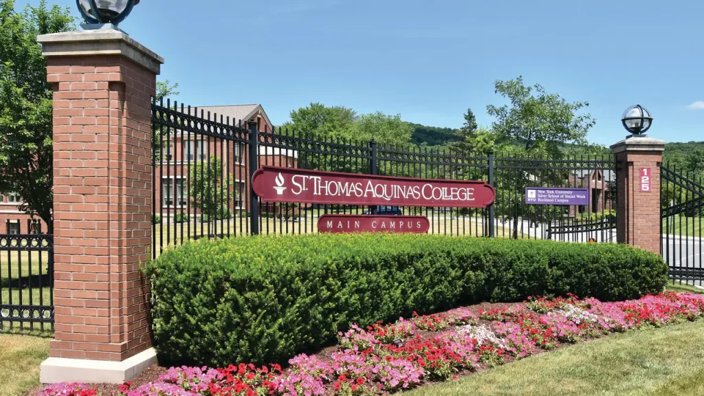 St. Thomas Aquinas College