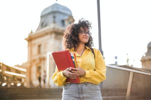 كيف تختار الجامعة المناسبة من أجل الدراسة بالخارج؟